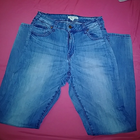 Jeans - Picture 1 of 4